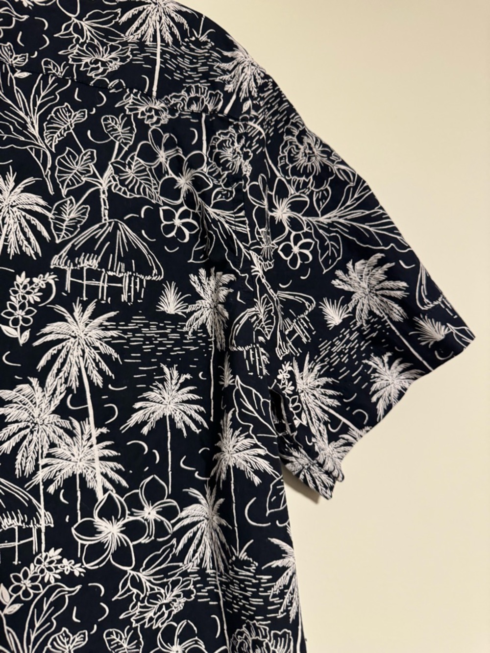 Banana Republic Factory Navy Short-Sleeve Tropical Print Button-Down - Picture 9 of 10